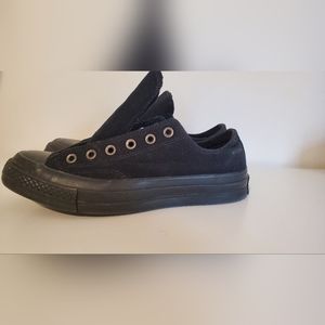 Chuck taylor all black converse no laces mens 7/womans 9